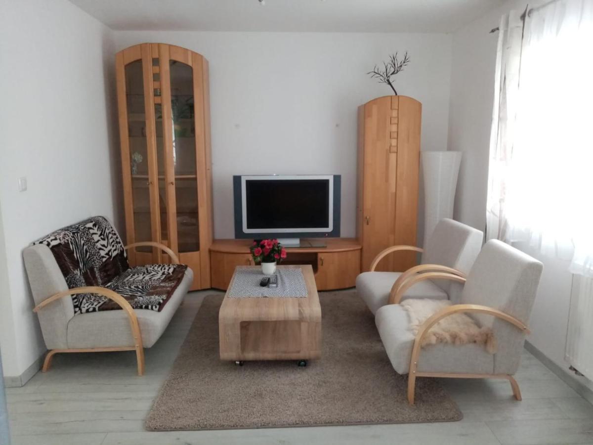 Ferienwohnung Lion Haus Vohl Екстер'єр фото